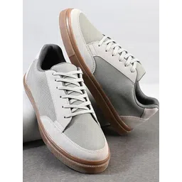 Roadster Men Round Toe Lace-Ups Casual Sneakers