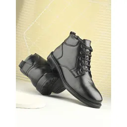 The Roadster Lifestyle Co Men Textured Regular Boots