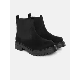 Roadster The Lifestyle Co. Women Mid-Top Chelsea Boots