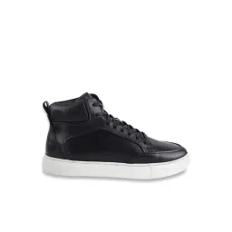 Ezok Men's Black Ankle High Sneakers