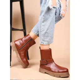 Clog London Women's Tan Casual Booties