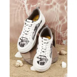 ID Men's White Casual Sneakers