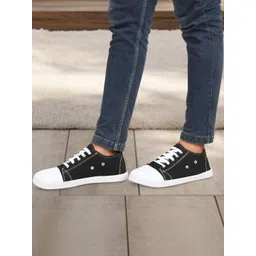 glitchez Men Colourblocked Sneakers