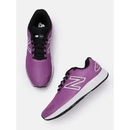 New Balance Women Woven Design 680XC7 Running Shoes