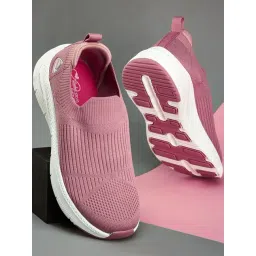 Duke Women's Onion Pink Walking Shoes