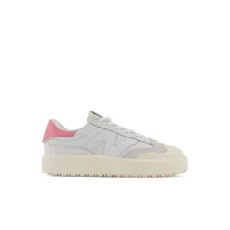New Balance Women's Off White Sneakers