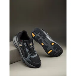 Campus Men Printed Sneakers