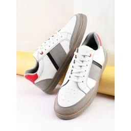 The Roadster Lifestyle Co Men Round Toe Casual Sneakers