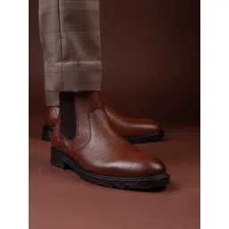 Alberto Torresi Men Textured Leather Block-Heeled Round Toe Chelsea Boots