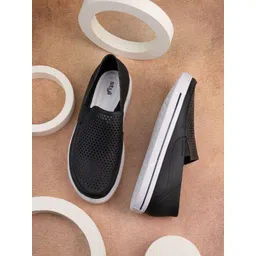 Styli Men Rubber Comfort Casual Shoes