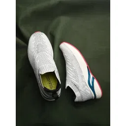 OFF LIMITS Women's ROYCE Off White Walking Shoes