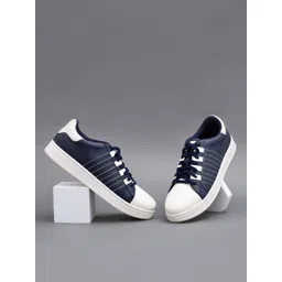 Big Fox Men Blue Colourblocked Sneakers
