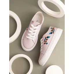 DressBerry Women Colourblocked Sneakers
