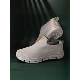 ASIAN Men Textured Slip-On Sneakers