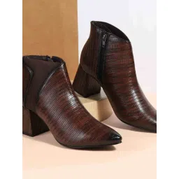 Metro Women's Brown Casual Booties