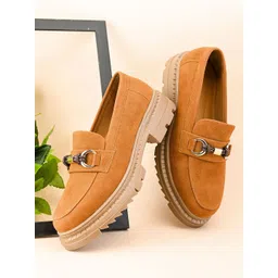 San Frissco Women Solid Regular Round Toe Slip On Sneakers