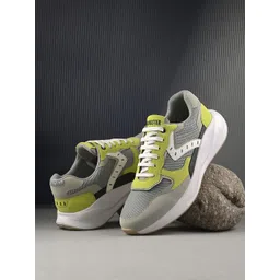 The Roadster Lifestyle Co Men Running Shoes