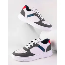 Killer Men Colourblocked Regular Sneakers