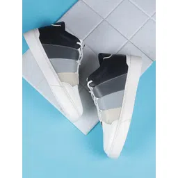 Mochi Men Sneakers
