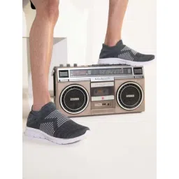 Fausto Men's Grey Walking Shoes