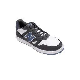 FEET FIRST Men White & Black Colourblocked Leather Sneakers