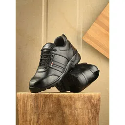 Leo's Fitness Shoes Men Colourblocked Leather Sneakers