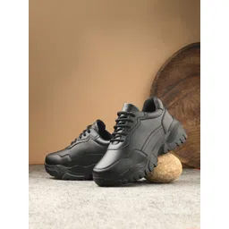 The Roadster Lifestyle Co Women Round Toe Lightweight Sneakers