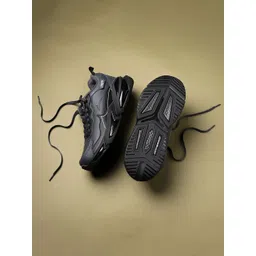 JQR Men Mesh Running Non-Marking Shoes