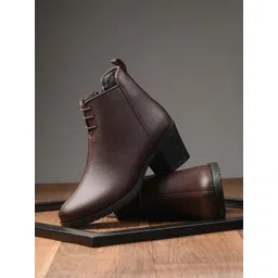 Layasa Women Regular Boots