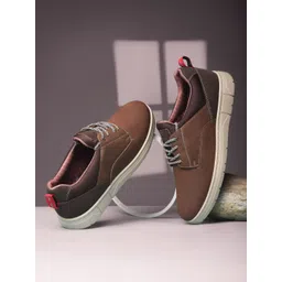 Bata Men Lace-Ups Sneakers