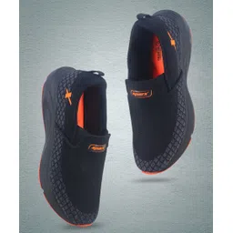 SM 875 Walking Shoes For Men