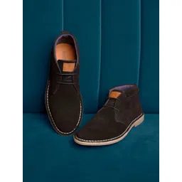 LOUIS STITCH Men Mid-Top Solid Suede Desert Boots