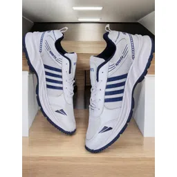 Free Kicks Men White Synthetic Marking Running Sports Shoes