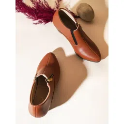 The White Pole Women's Tan Casual Boots