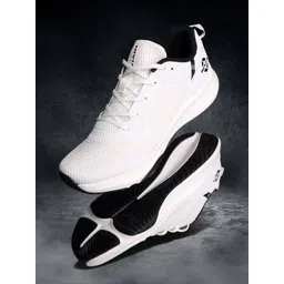 Nivia Men Hawks 2.0 Training Badminton Shoe