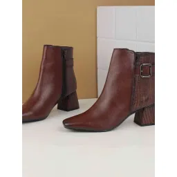 Mochi Women's Brown Casual Booties