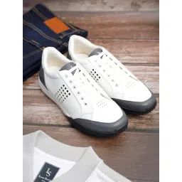 Louis Stitch Men's Canadian White Casual Sneakers