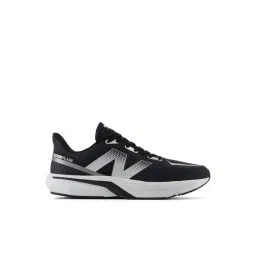 New Balance Women's WFLSHIK7 Black Running Shoes