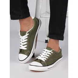 Roadster Men Lace-Ups Sneakers