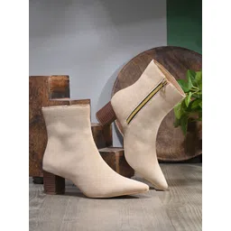 DressBerry Women Round-Toe Chelsea Boots