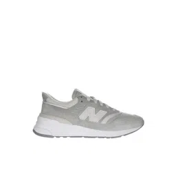 New Balance Men's Olive Sneakers