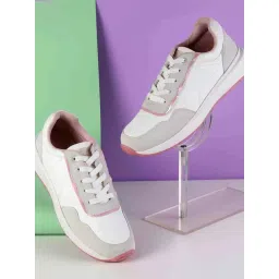 Mochi Women's Grey Casual Sneakers