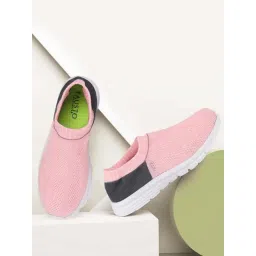 Fausto Women's Blush Pink & Black Walking Shoes