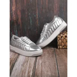 Mochi Women's Silver Sneakers