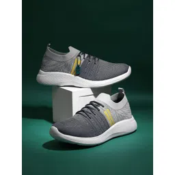 glitchez Men Lace-Ups Round Toe Sneakers