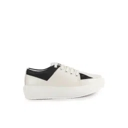Fausto Women's Off White Sneakers