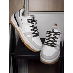 Red Tape Men Colourblocked PU Sneakers