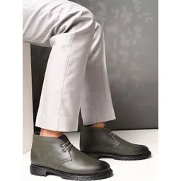 REAL BLISS FOOTWEAR Men Mid-Top Desert Boots