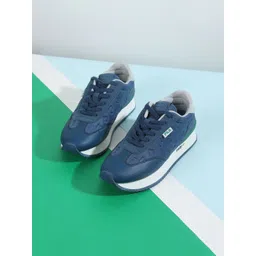 FILA Women Walking Non-Marking Shoes