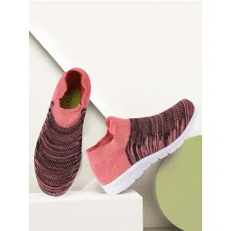 Fausto Women's Peach Walking Shoes